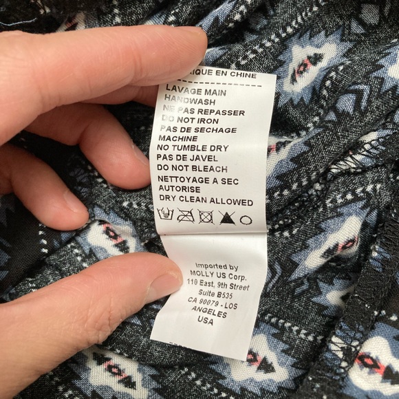 Molly Bracken - Black shirt with leaf print and little gold metallic dots - XS - Picture 9 of 9